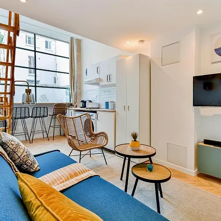 Apartment Design Close To The Jardin Du Luxembourg *